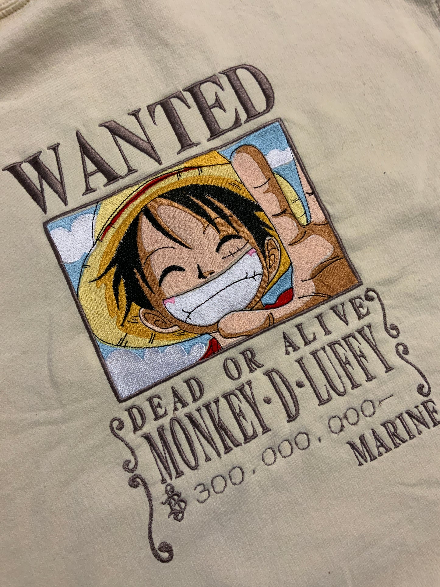 Sweat à capuche brodé « Luffy wanted «