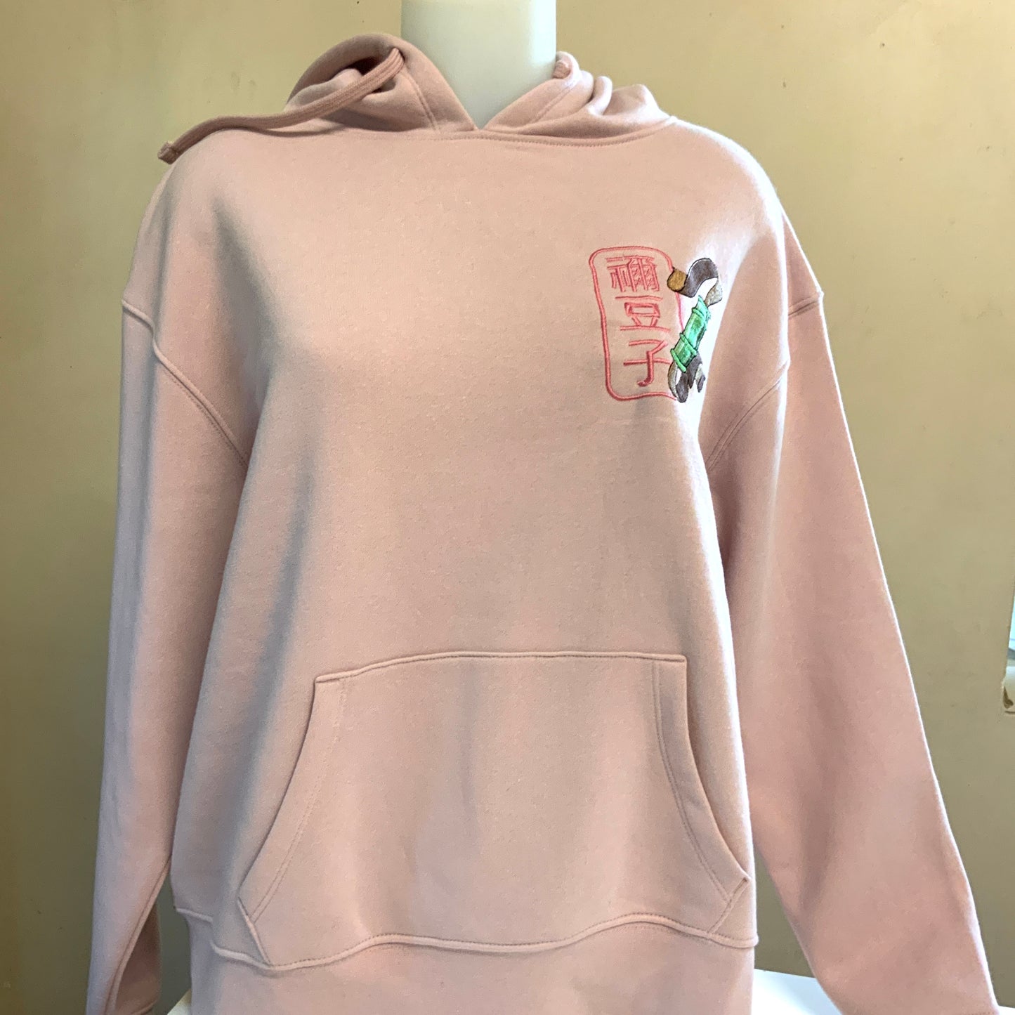 Sweat à capuche brodé « Nezuko « Demon slayer