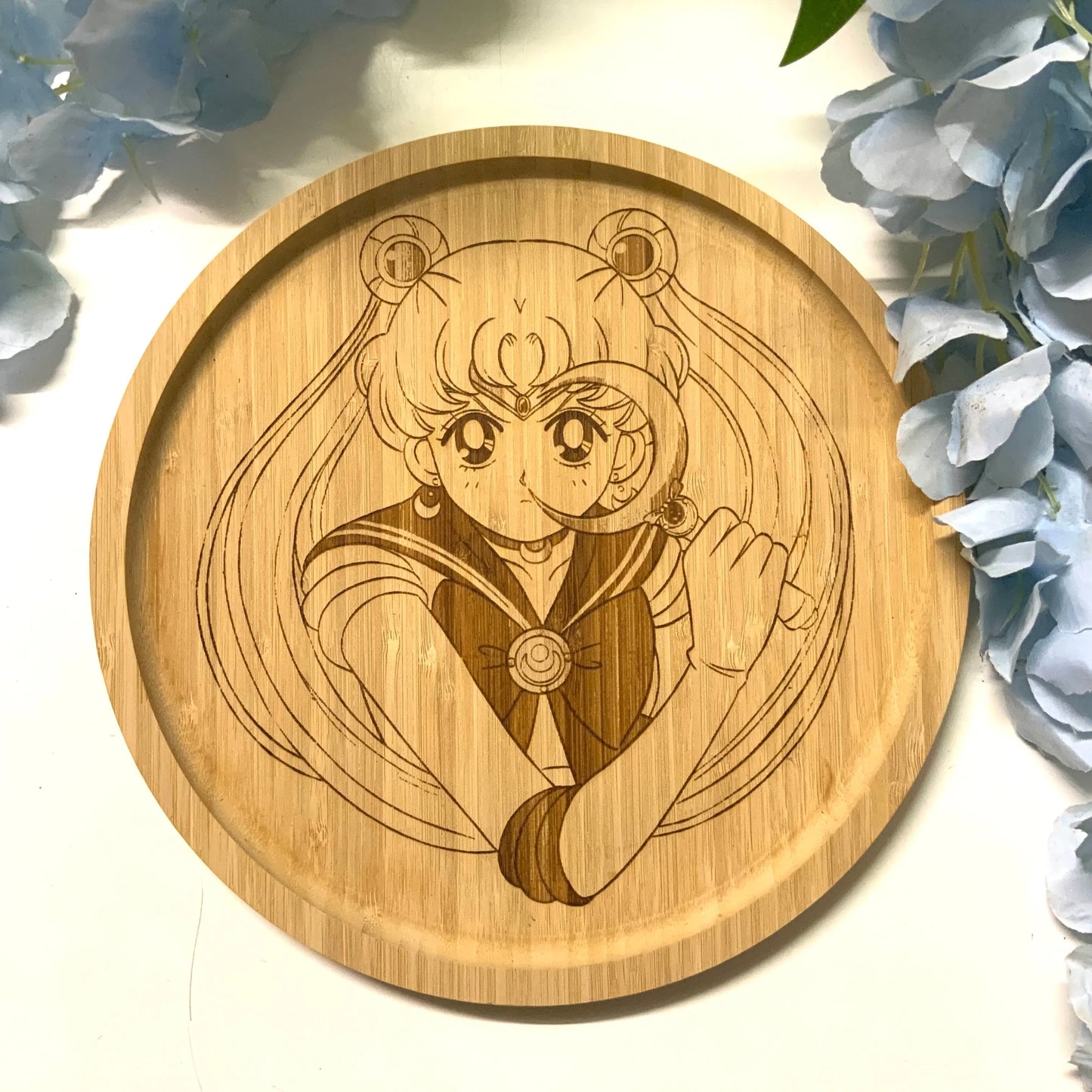 Assiette bambou gravée « Sailormoon « Tinyneko.fr