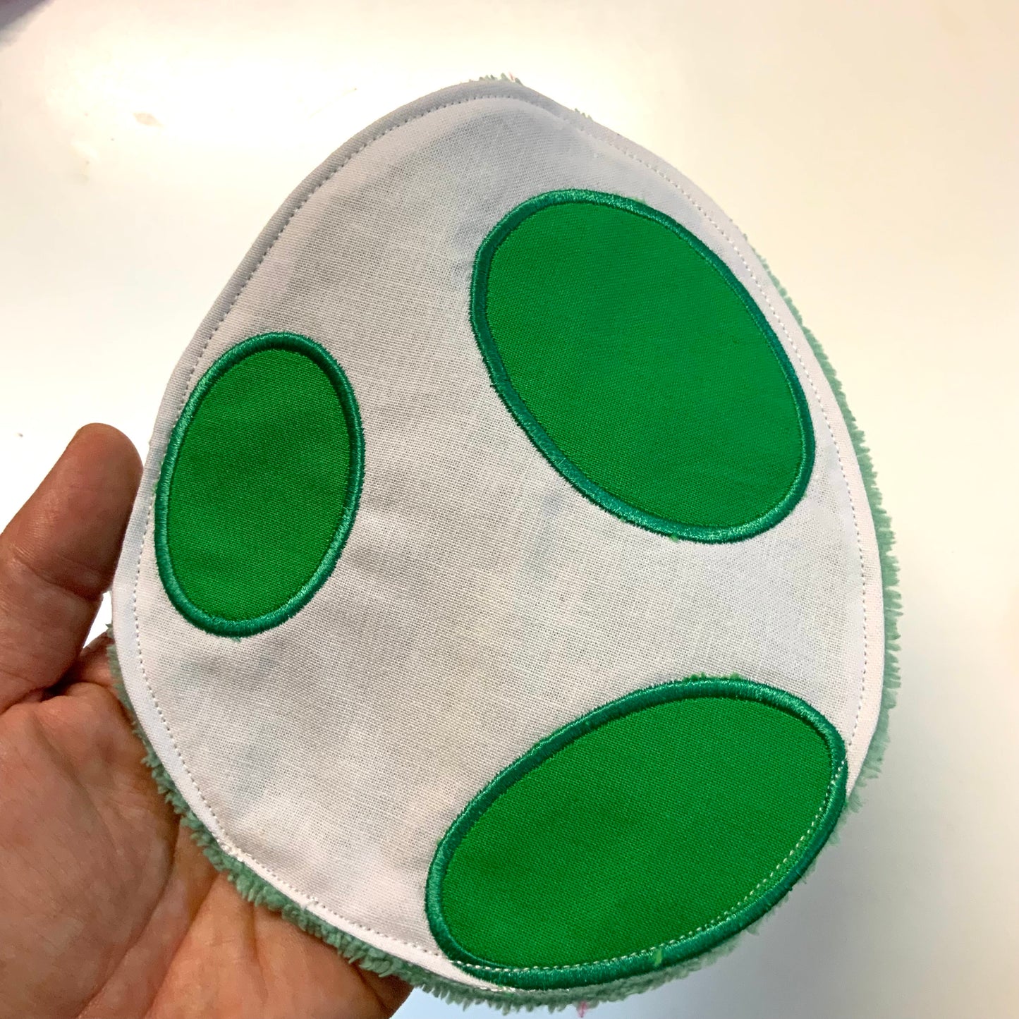 Lingette microfibre oeuf « Yoshi »