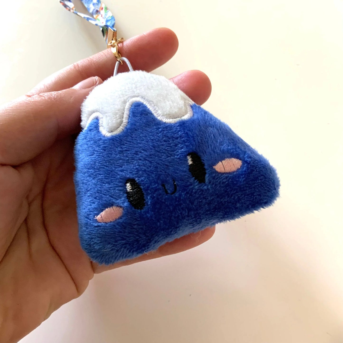 Porte-clé brodé Mont Fuji Tinyneko.fr