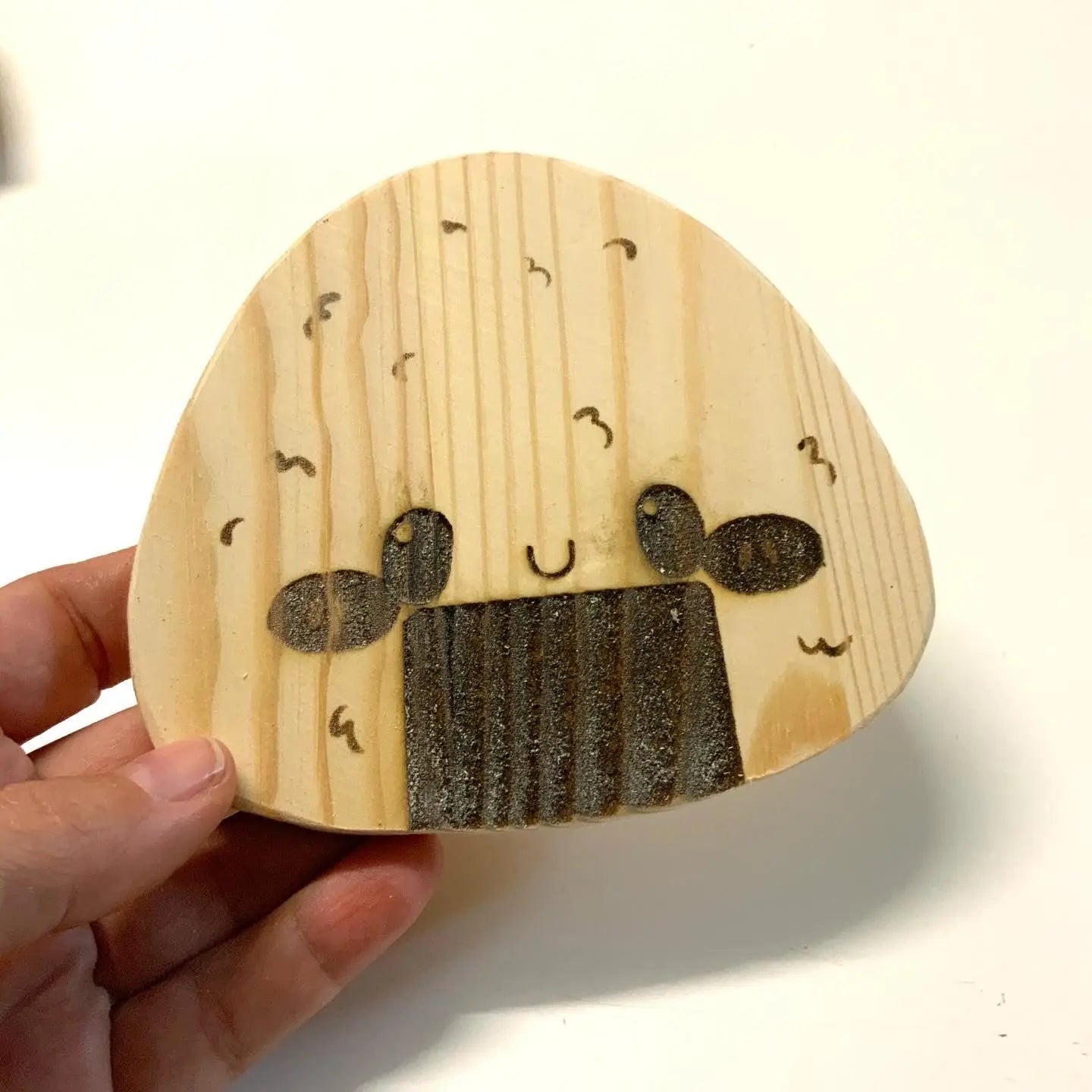 Sous-verre gravé Onigiri Tinyneko.fr