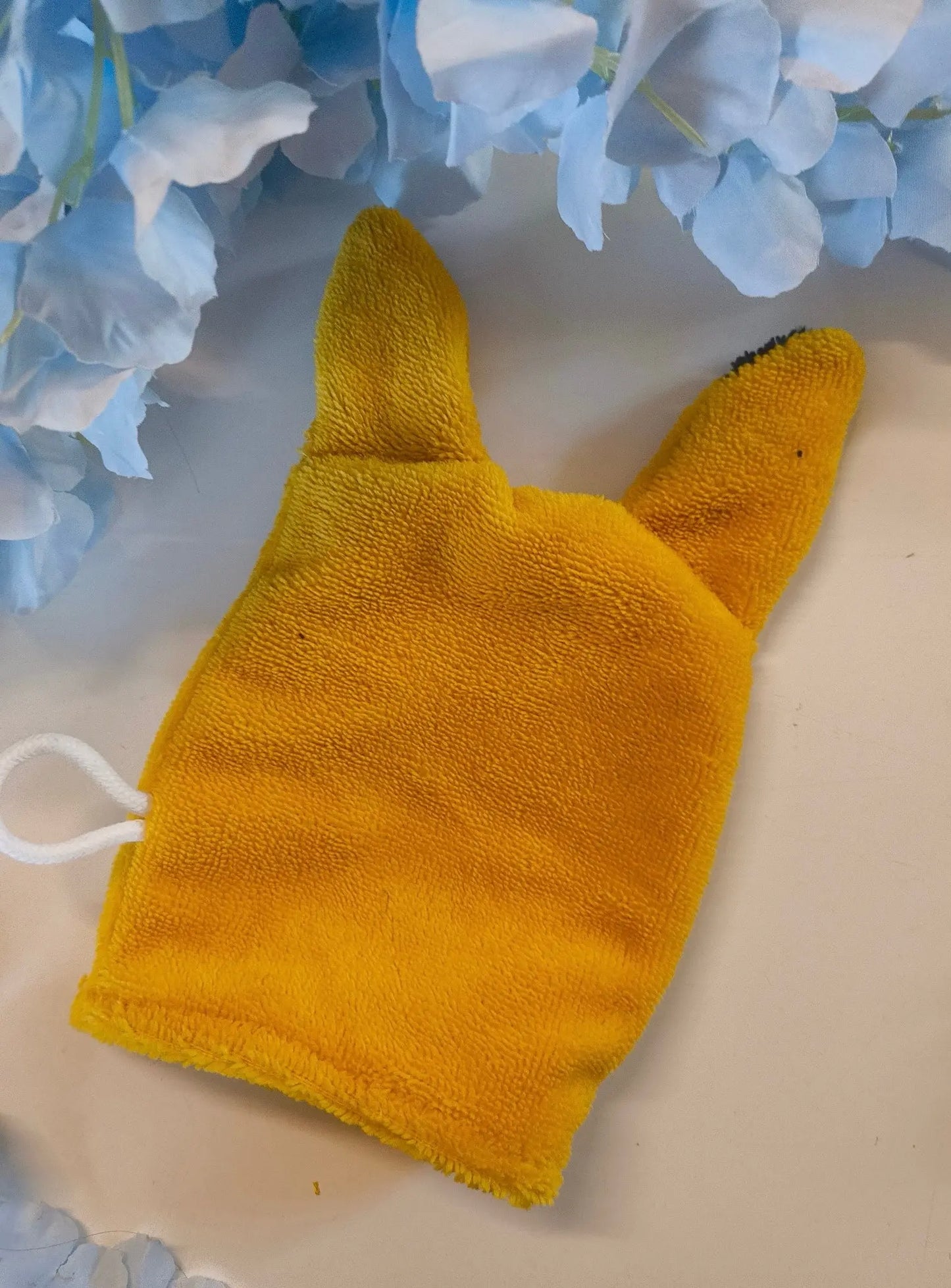 Gant de toilette Brodé Pikachu bambou Tinyneko.fr