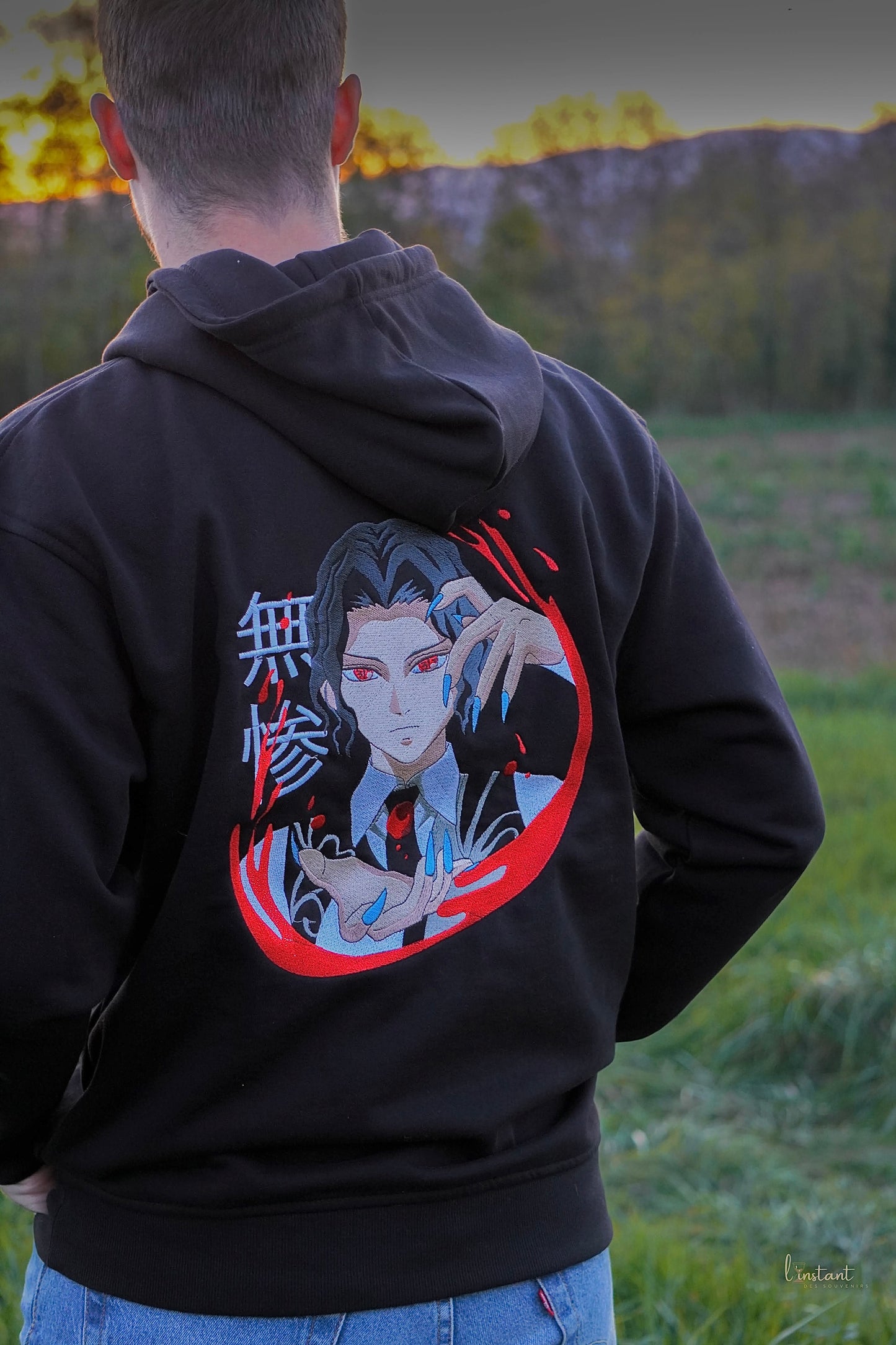 Sweat à capuche brodé « Muzan « Demon slayer