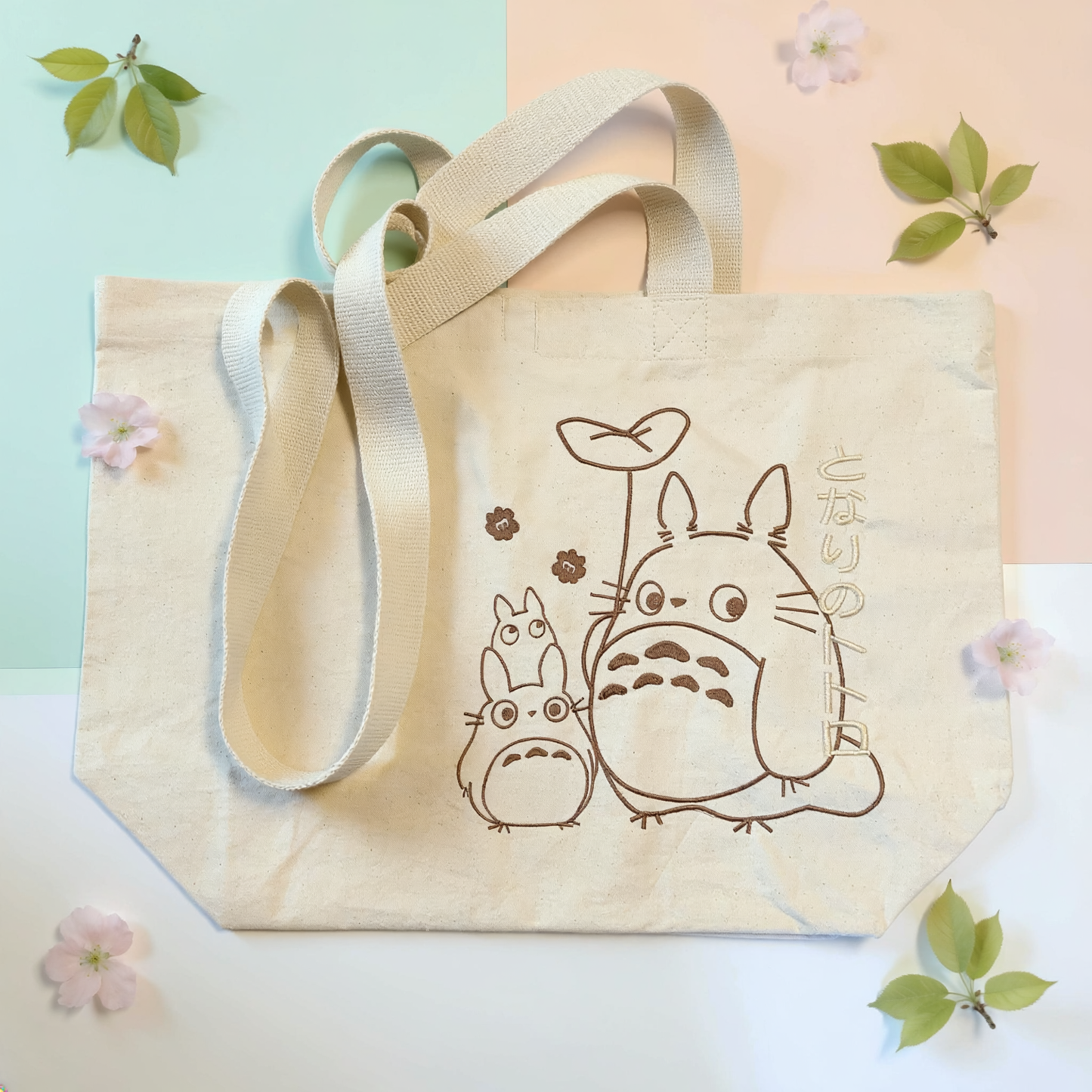 Sac brodé 30 litres Totoro Tinyneko.fr
