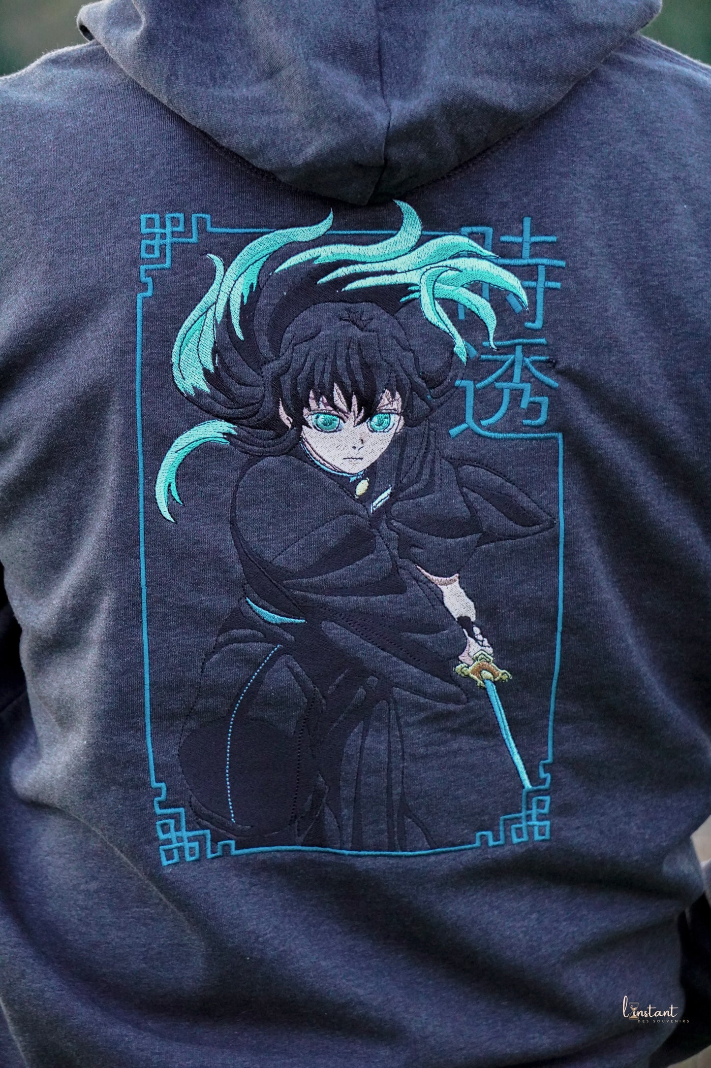 Sweat à capuche brodé « Tokito « Demon slayer