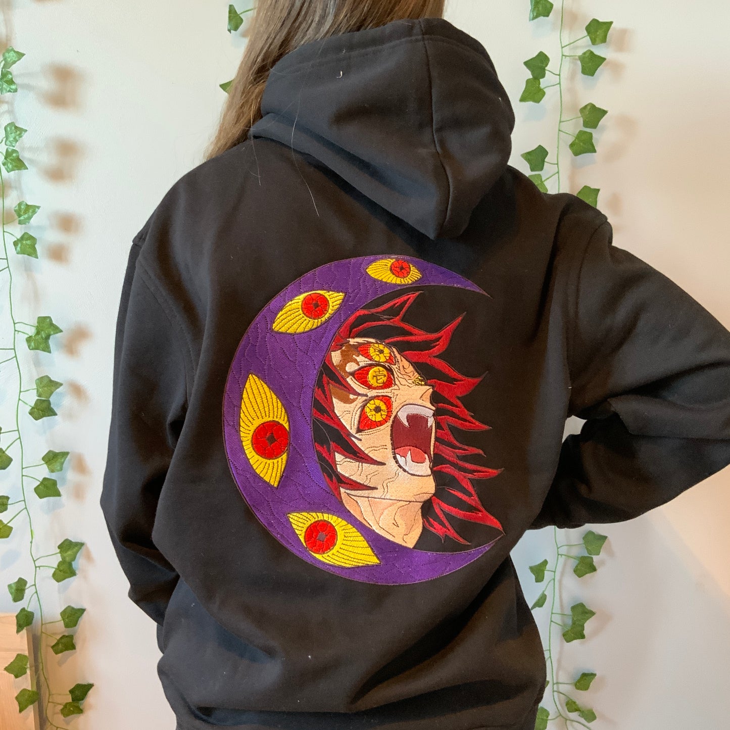 Sweatshirt à capuche brodé noir « Kokushibo »Demon Slayer