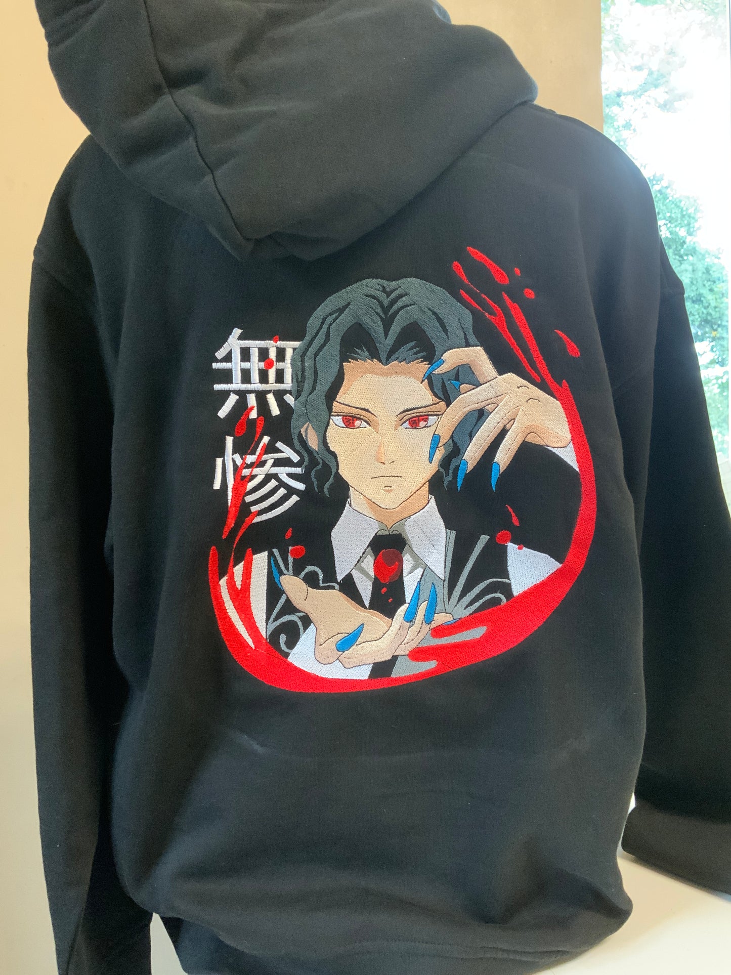 Sweat à capuche brodé « Muzan « Demon slayer